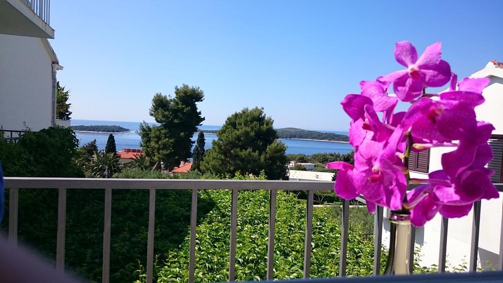 Apartments Mare Hvar Town Exterior foto
