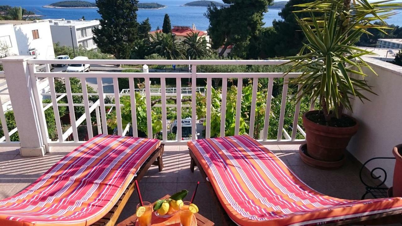 Apartments Mare Hvar Town Exterior foto