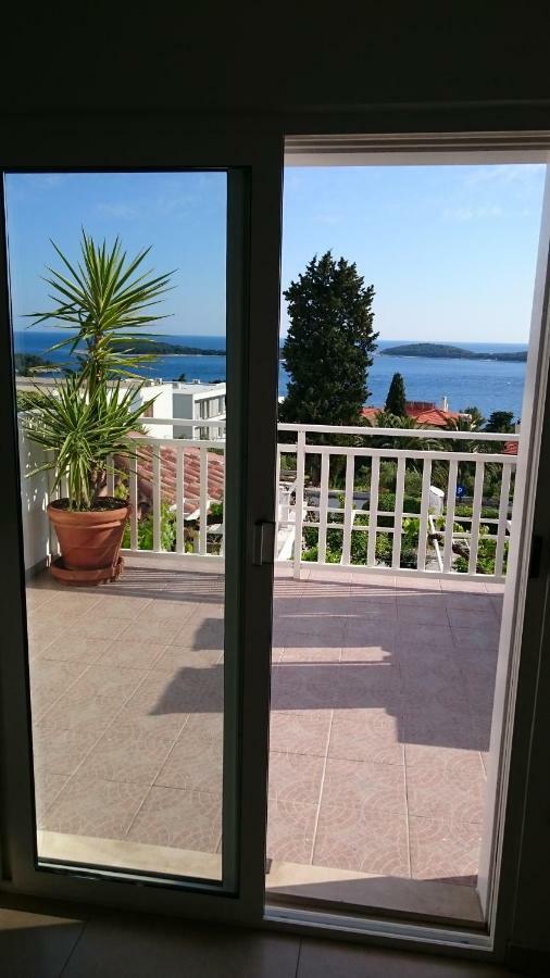 Apartments Mare Hvar Town Exterior foto
