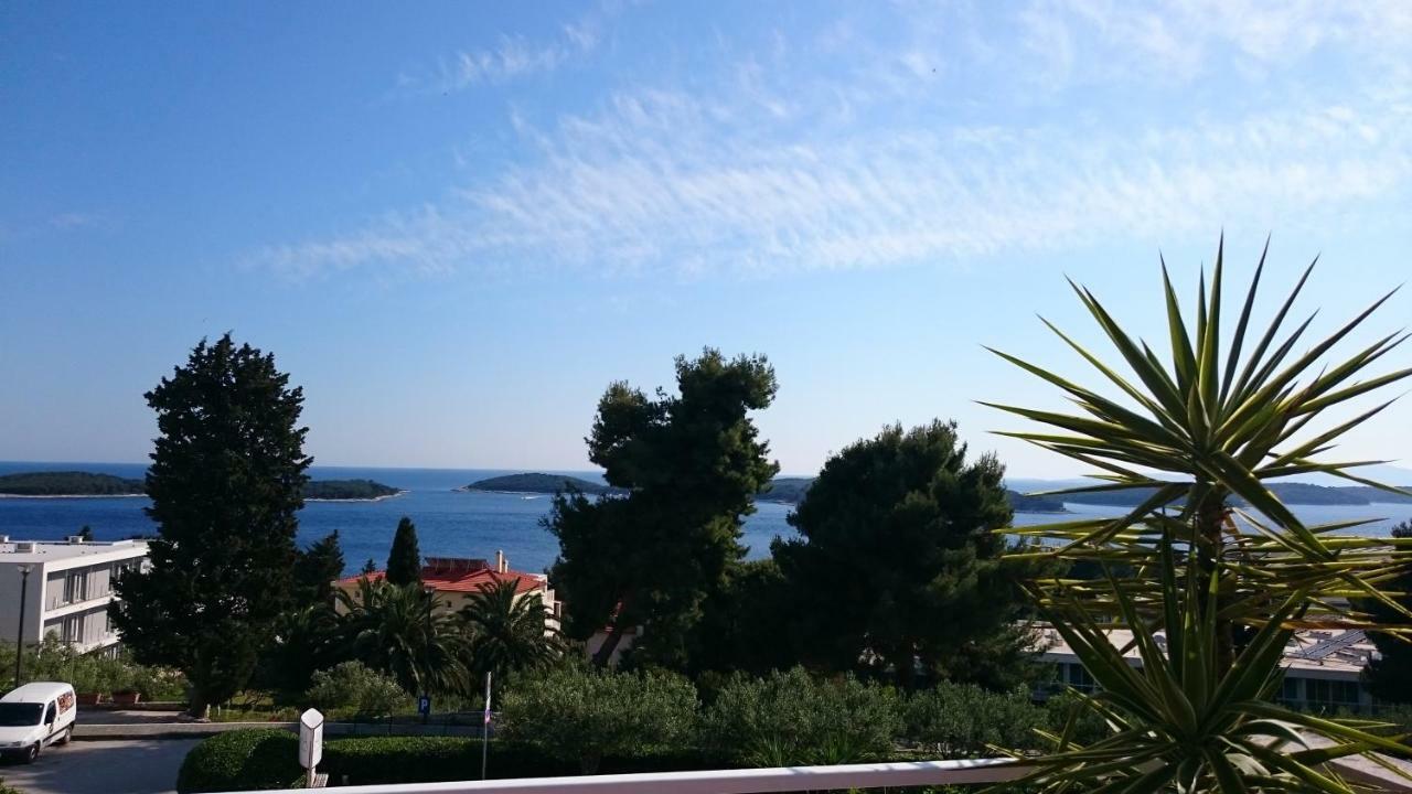 Apartments Mare Hvar Town Exterior foto