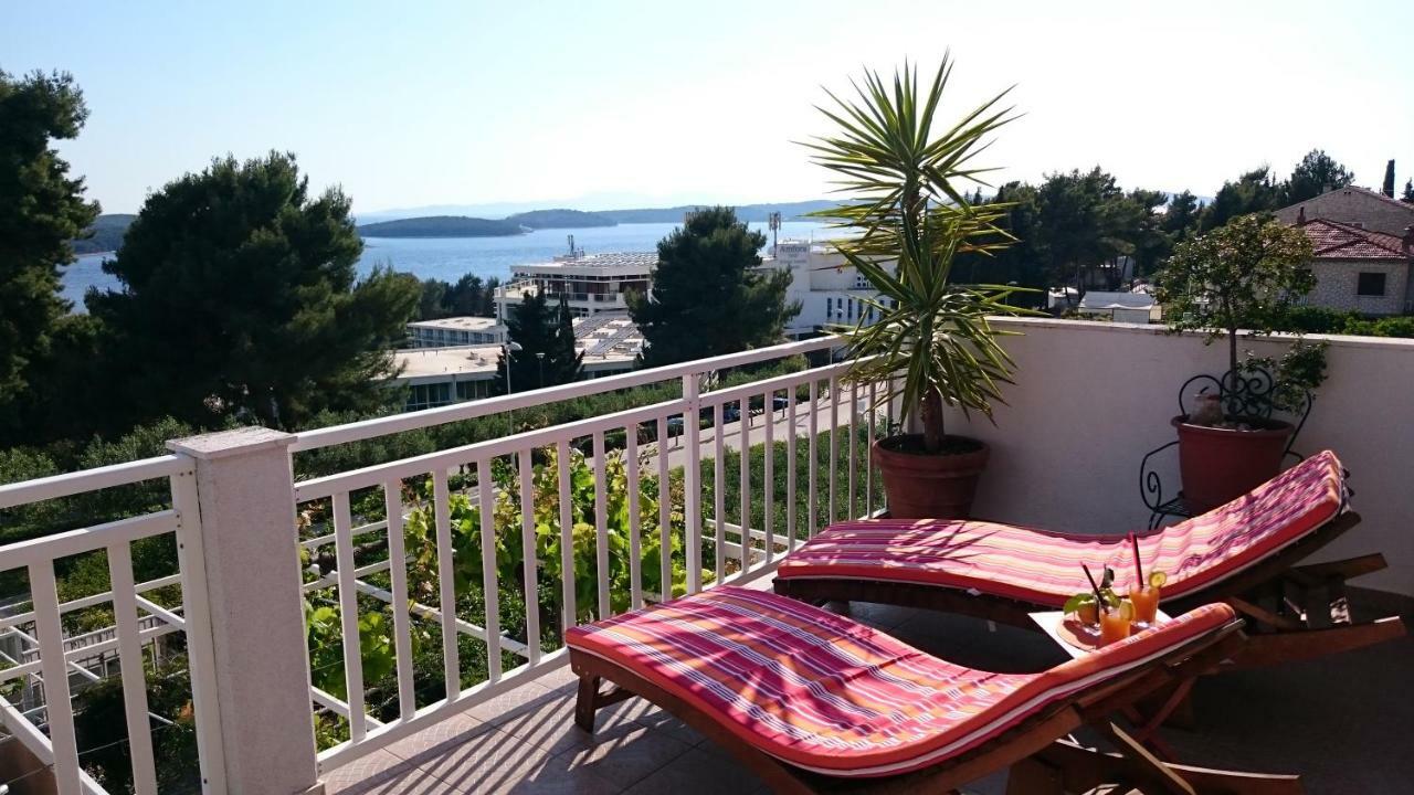 Apartments Mare Hvar Town Exterior foto