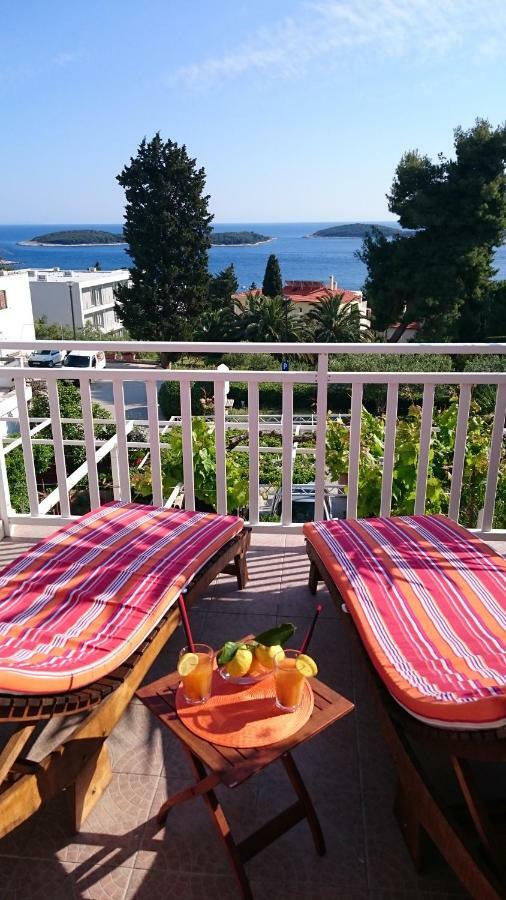 Apartments Mare Hvar Town Exterior foto